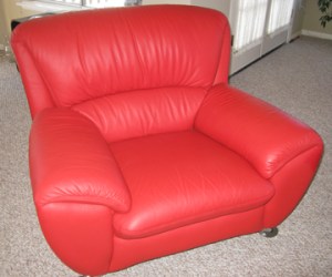 Jeanie was heartbroken that her cat had clawed up all four of the beautiful new red chairs. But after Jeanie cleverly repaired them, you can’t see the damage at all.